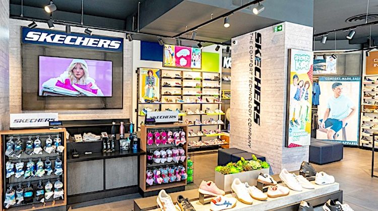 LE PIED – La marque de chaussures Skechers à Lourdes